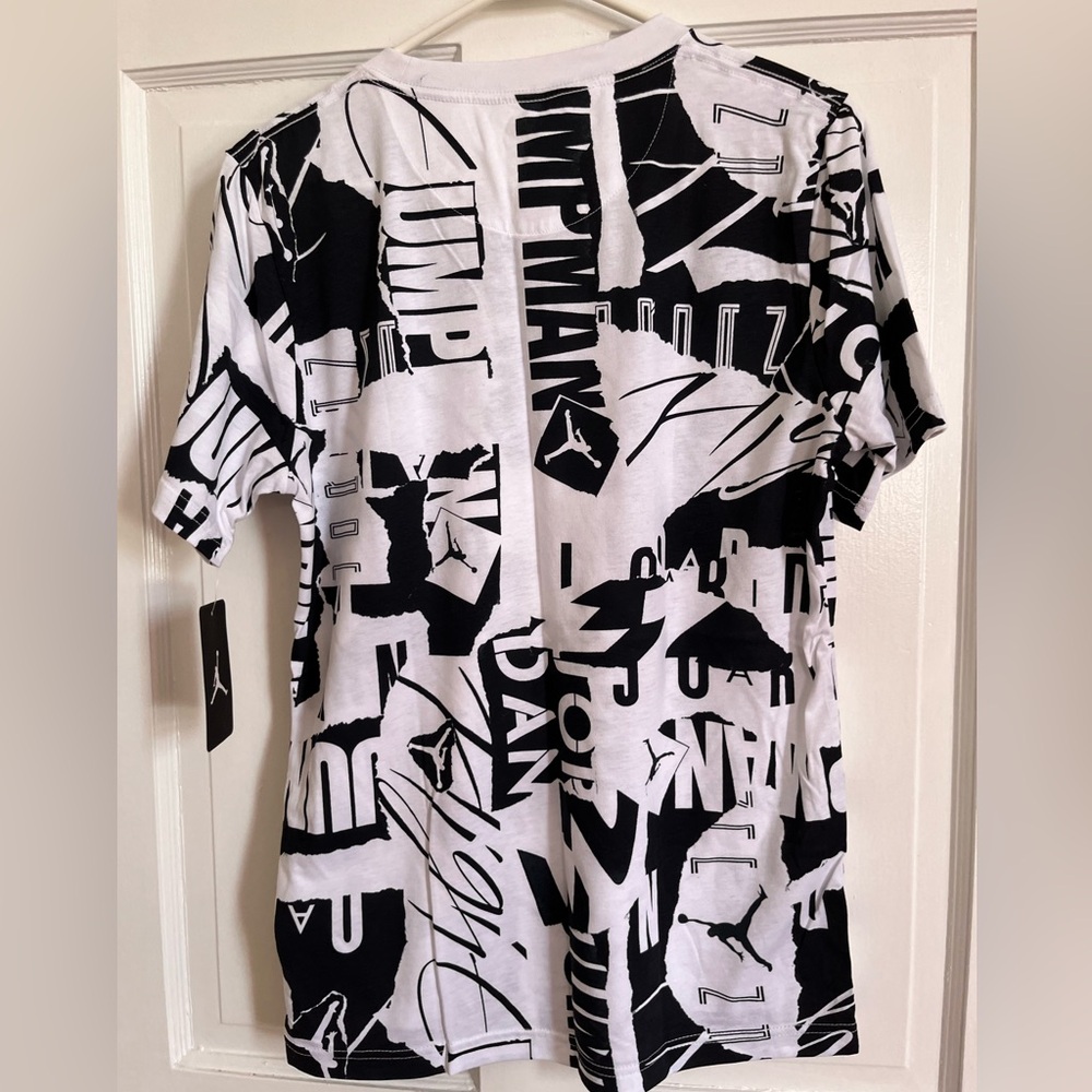 Nike tee - Picture 2 of 4